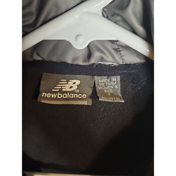 New Balance Hooded Jacket Full Zip Womens S Small Gray Black Purple Activewear - Picture 2 of 4